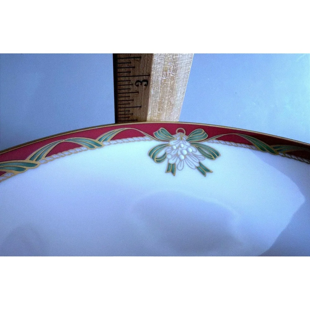 Waterford Low Compote Dessert Riser Stand Holiday Ribbons Fine China NOS 8.25